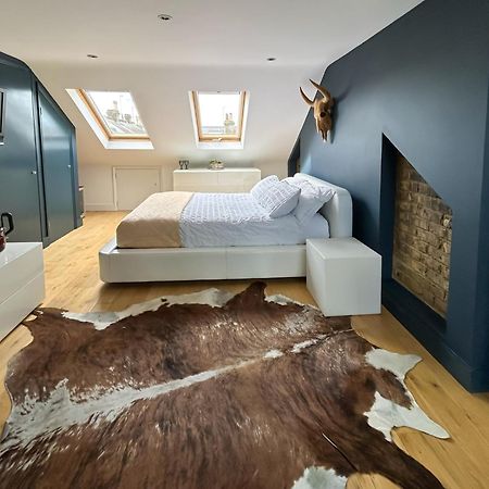 The Crown Loft Ensuite Luxury Accomodation คิงส์ตันอะพอนเทมส์ ภายนอก รูปภาพ